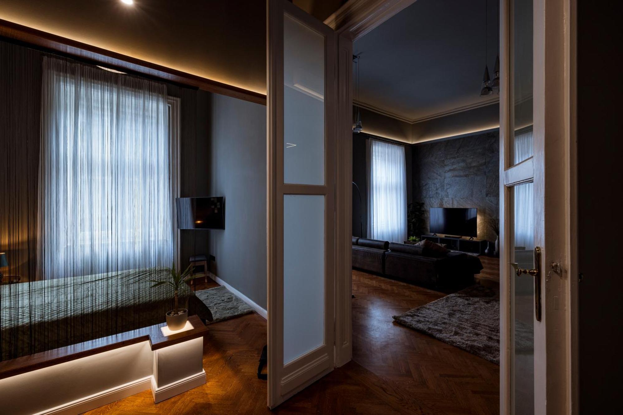 Andrassy Avenue 24 De Lux Appartamento