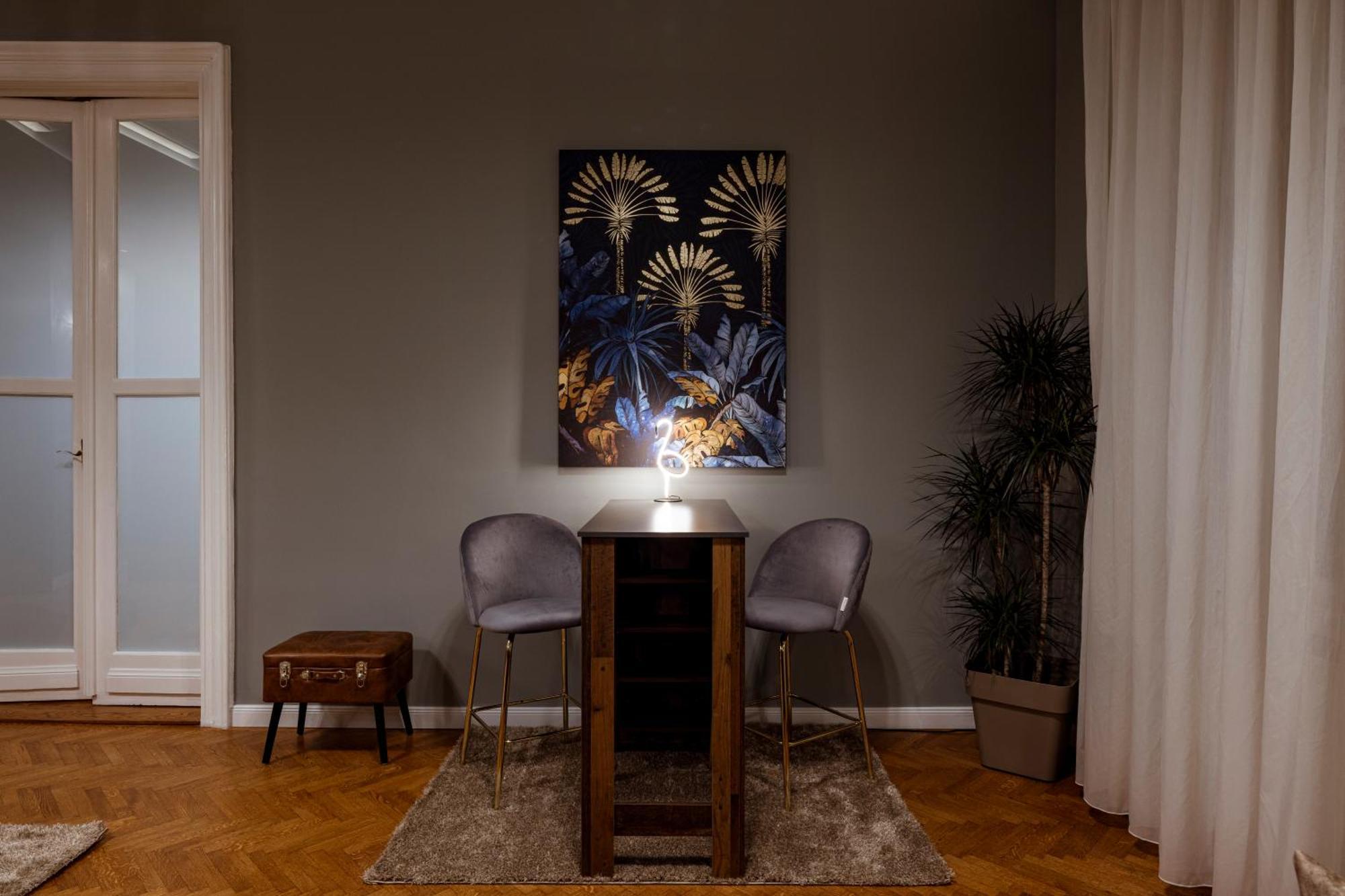 Апартаменты Andrassy Avenue 24 De Lux