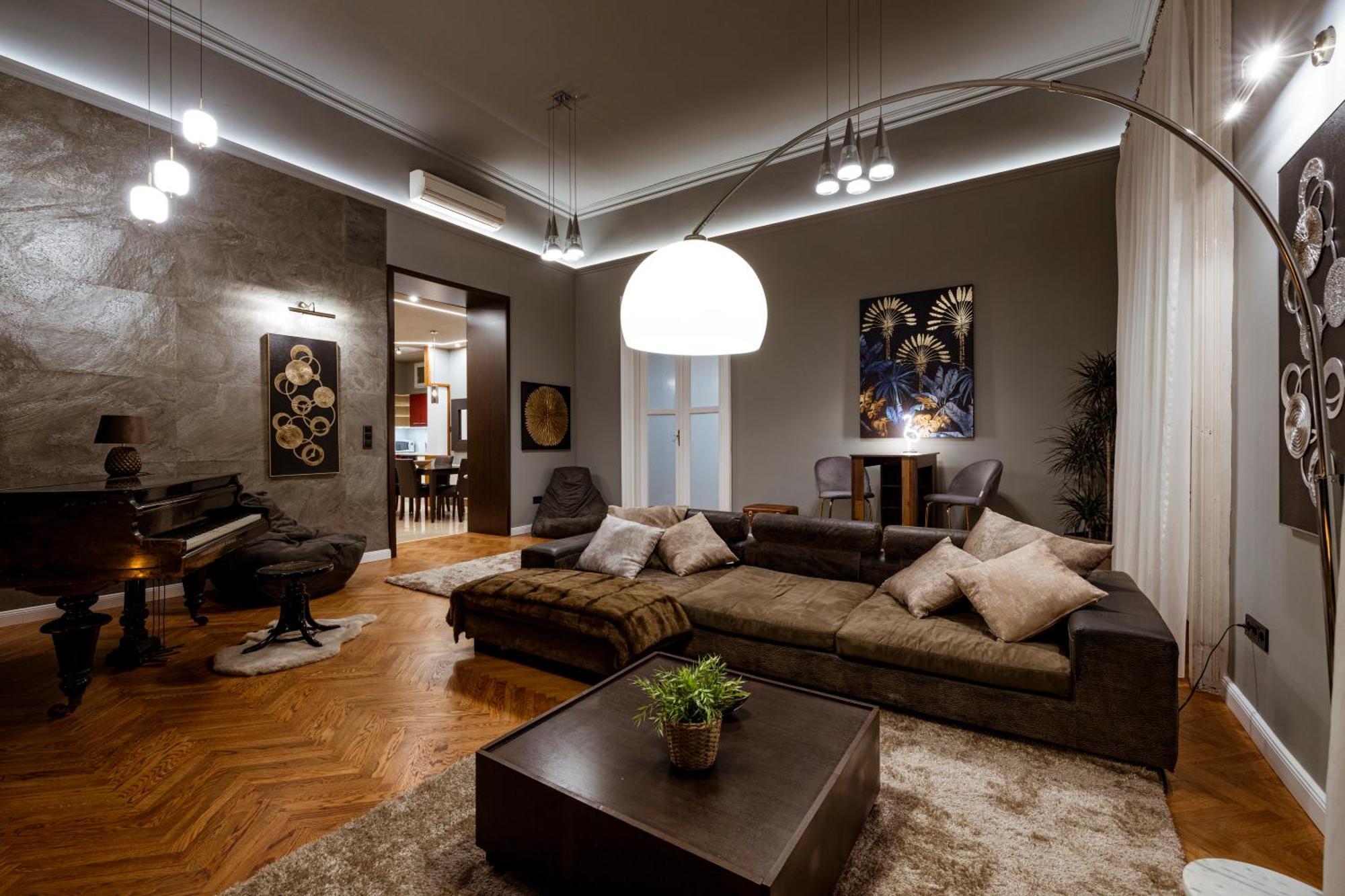 Andrassy Avenue 24 De Lux Appartamento